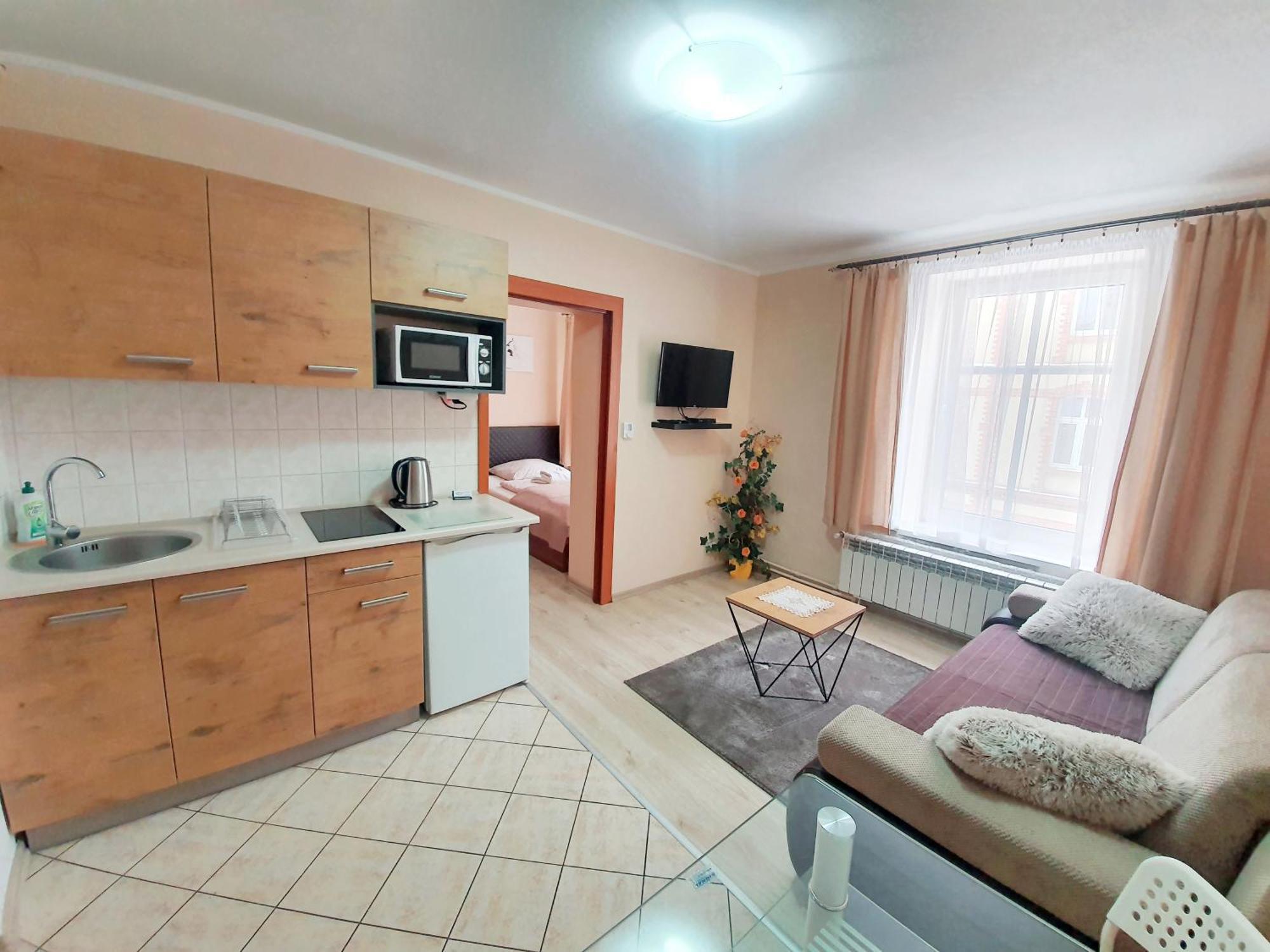 Apartment Aparthouse Centrum - In The Center Near The Train Station *