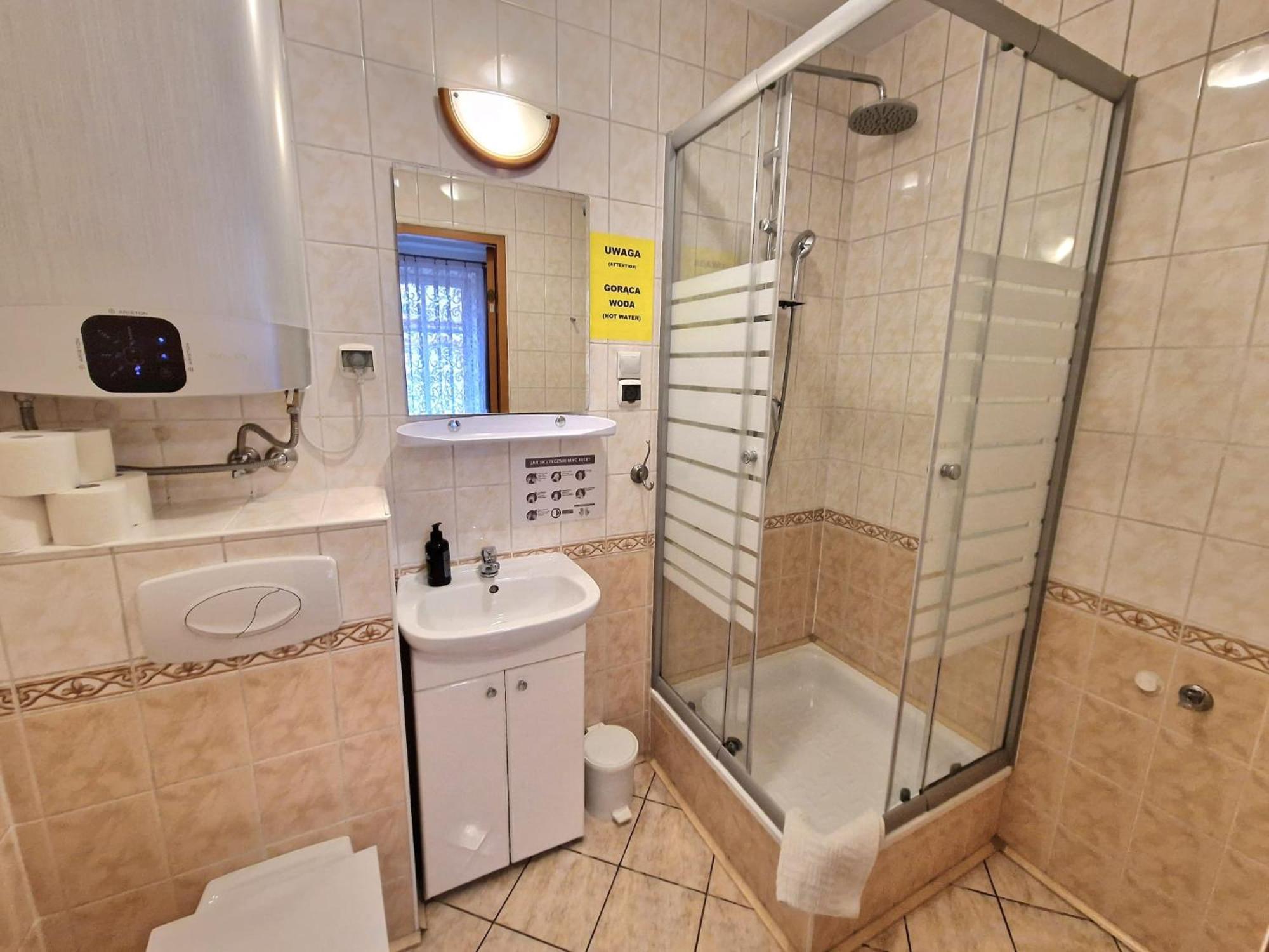 Aparthouse Centrum - In The Center Near The Train Station Apartment Kattowitz
