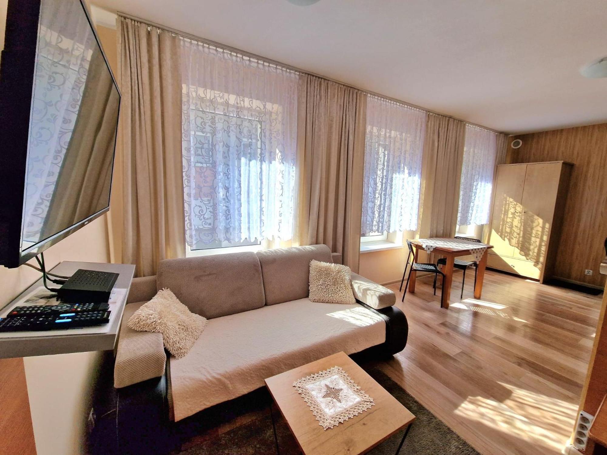 Aparthouse Centrum - In The Center Near The Train Station *