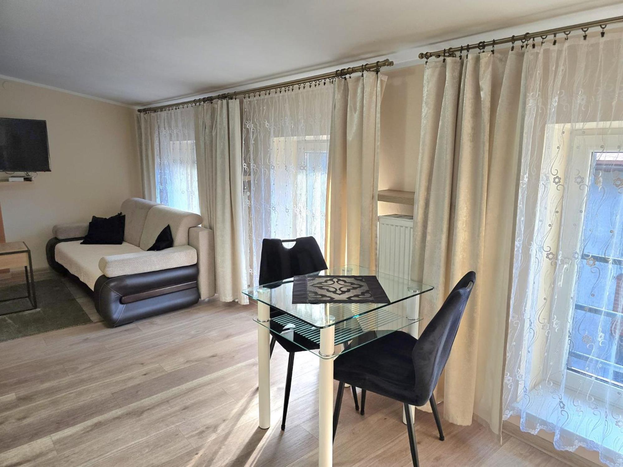 Aparthouse Centrum - In The Center Near The Train Station Kattowitz