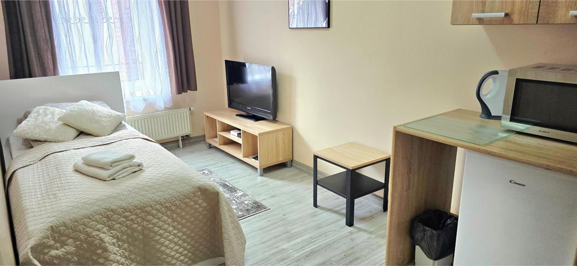 Apartment Aparthouse Centrum - In The Center Near The Train Station